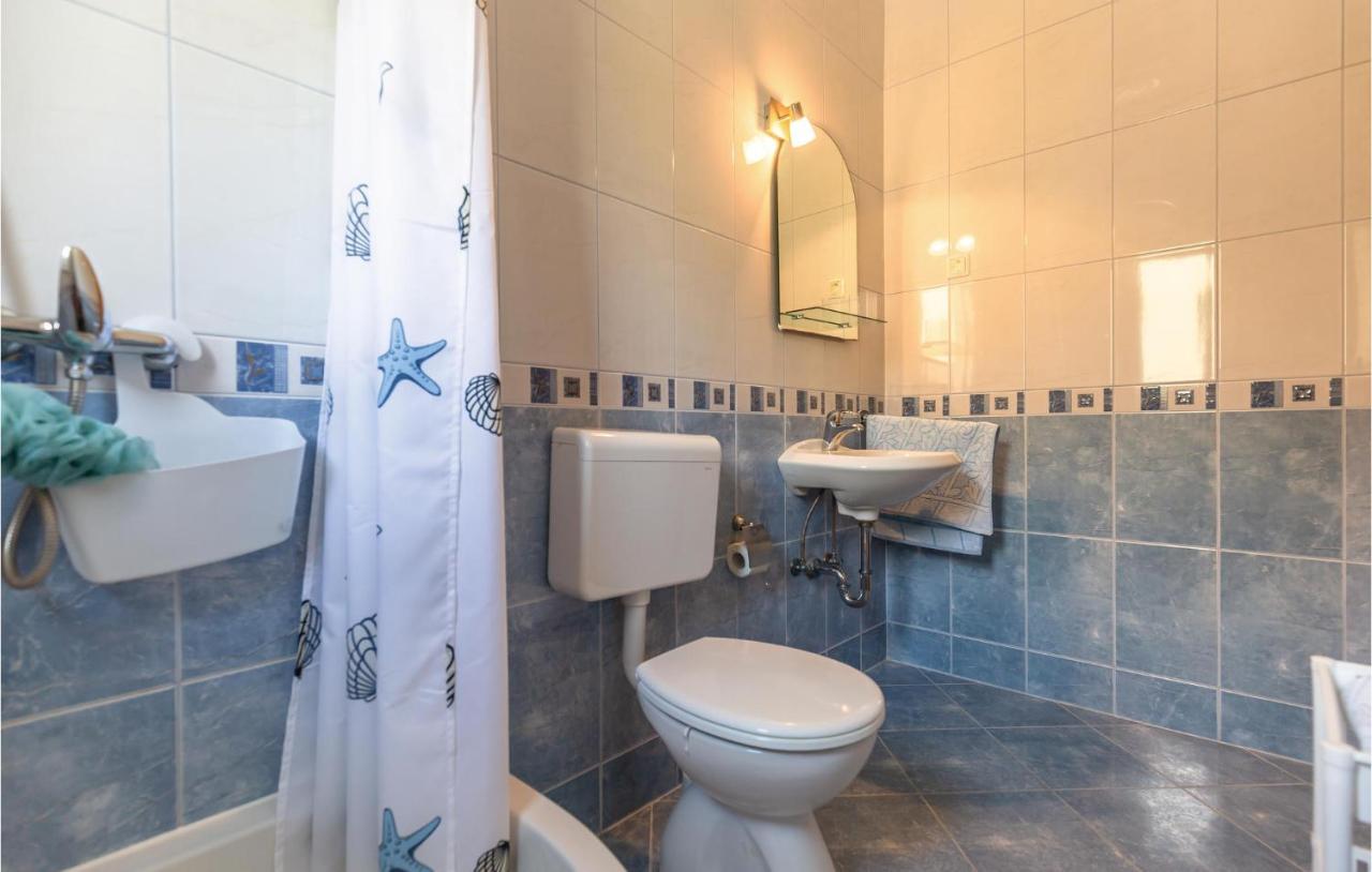 Beautiful Apartment In Krvavica With Wifi Exterior photo