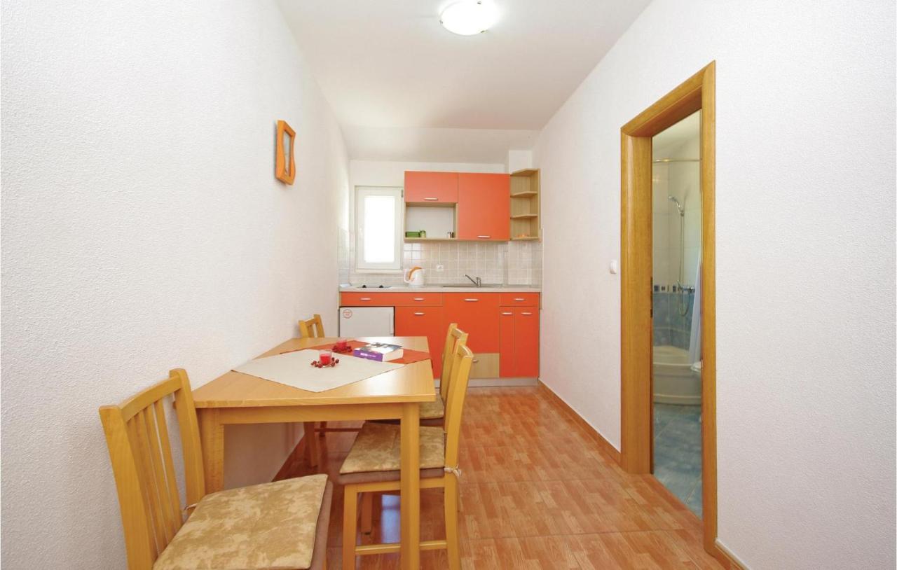 Beautiful Apartment In Krvavica With Wifi Exterior photo