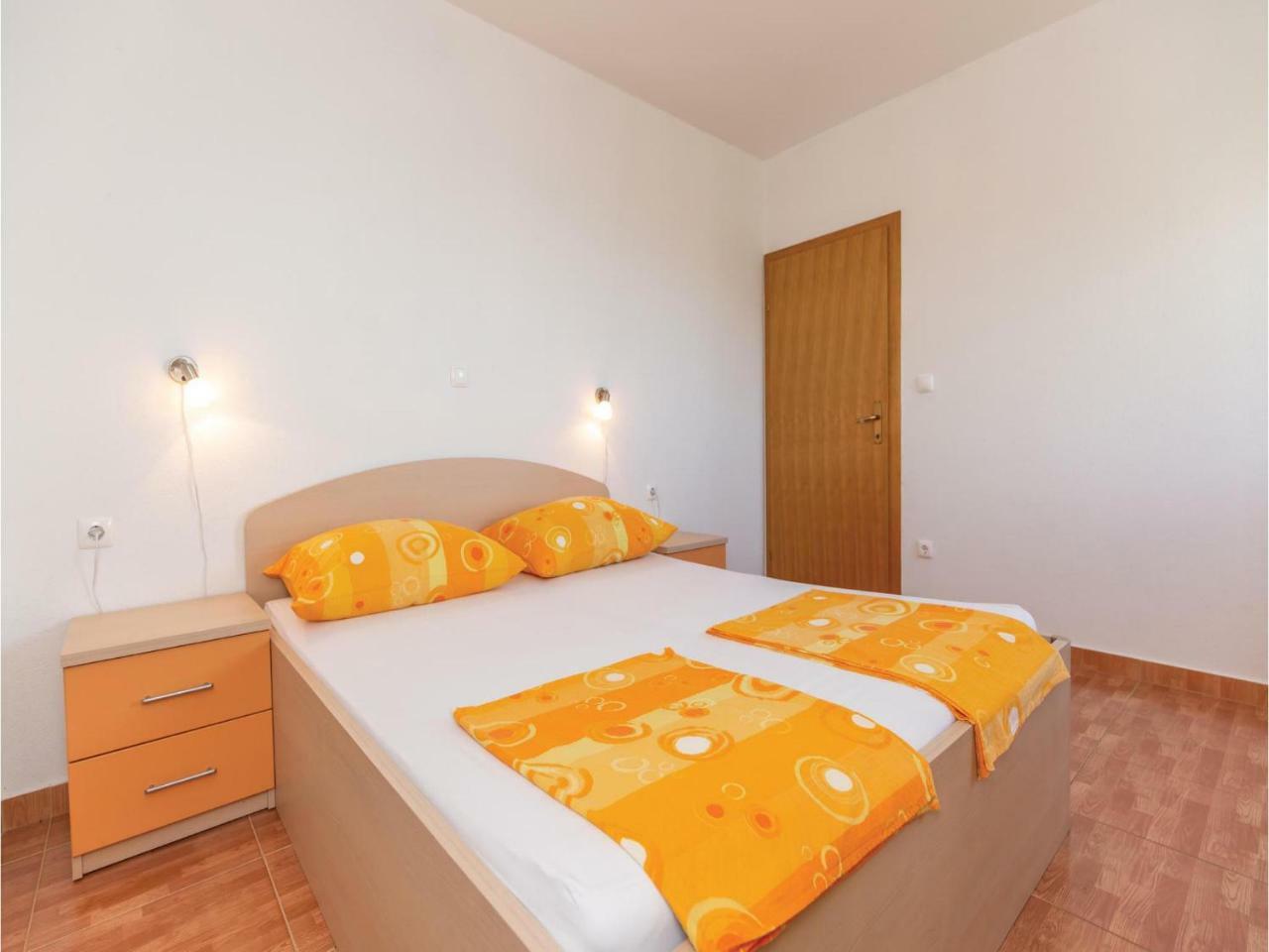 Beautiful Apartment In Krvavica With Wifi Exterior photo
